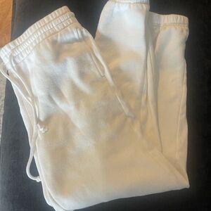 Aritizia TNA sweatpants